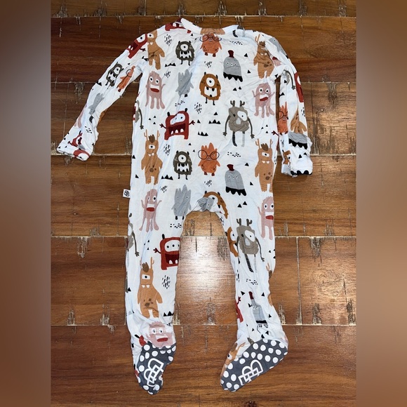 Bums & Roses 5 sleepers - Picture 8 of 11